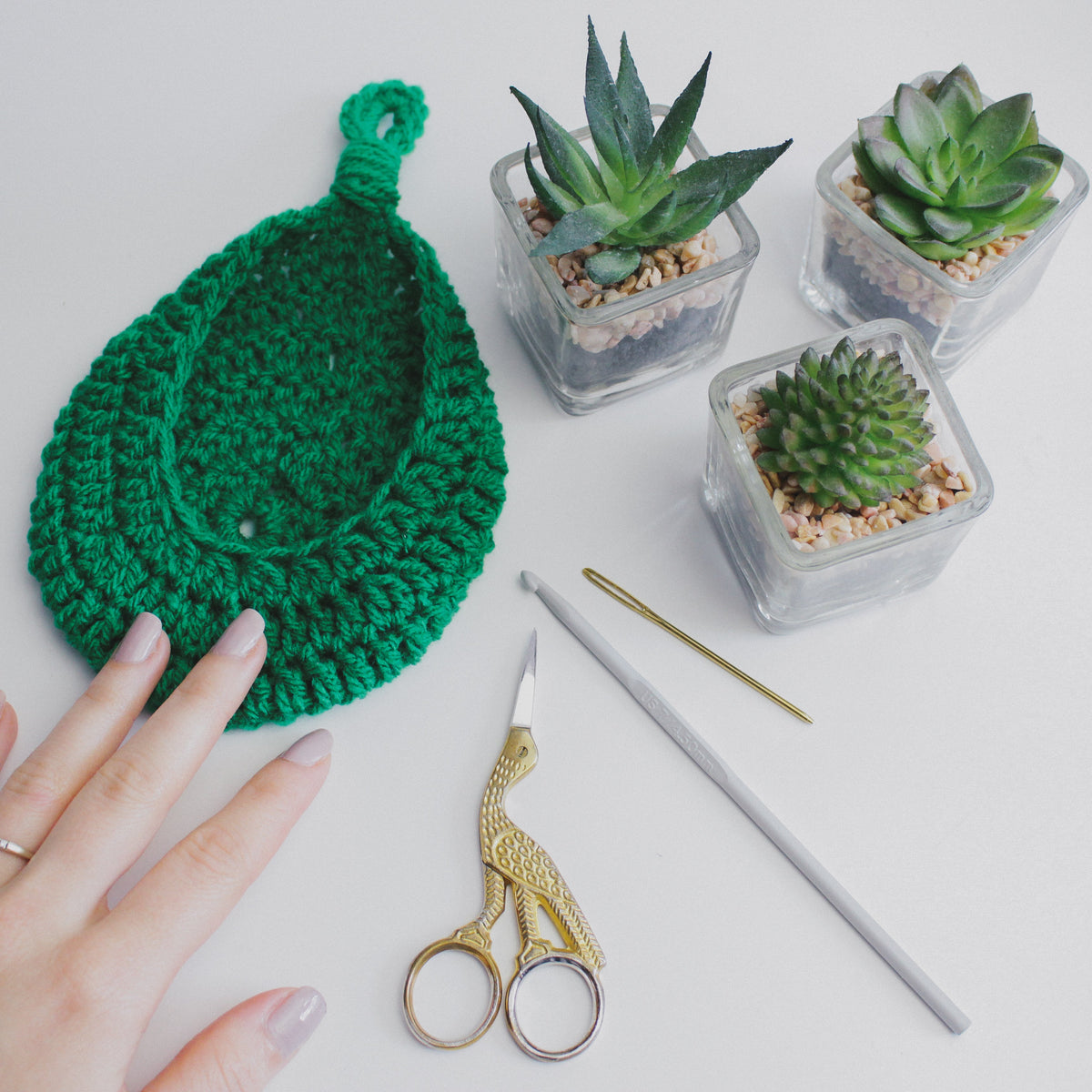 Crochet Hanging Basket Written Pattern, crochet plant hanging basket pattern, crochet pattern, crochet, Brunaticality